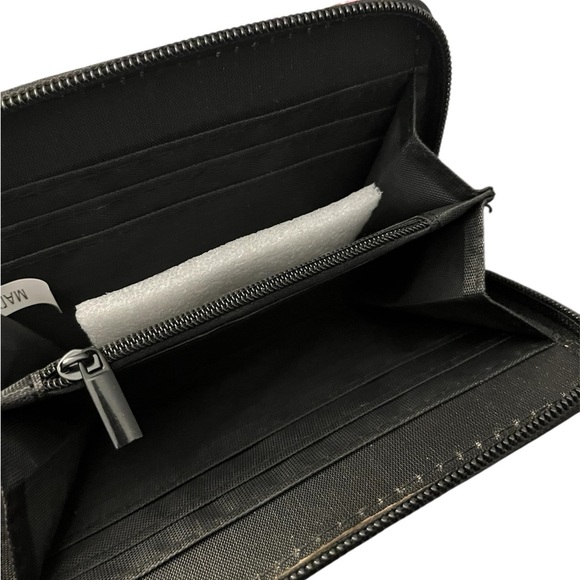 Floral Women's Wallet Zip Around Small Wallet NWT - Picture 3 of 3